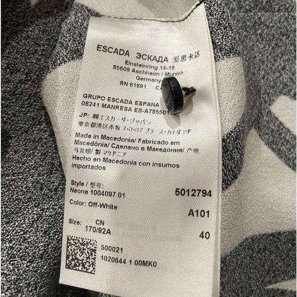 Escada Geometric Blouse NWT - Picture 6 of 9